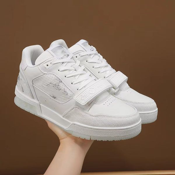 2023 luxury famous runner mens sneakers shoes low-calfskin trainers white black famous 0502
2023 luxury famous runner mens sneakers shoes low-calfskin trainers white black famous 0502