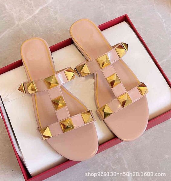 slippers summer fashion cowhide round head candy flat bottom rivet women wearing slippers outside, Black
slippers summer fashion cowhide round head candy flat bottom rivet women wearing slippers outside, Black