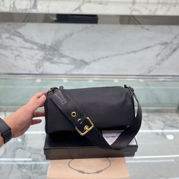 designer bags luxury handbags women shoulder bag canvas crossbody purses waterproof tote bag fashion pillow wallet
designer bags luxury handbags women shoulder bag canvas crossbody purses waterproof tote bag fashion pillow wallet