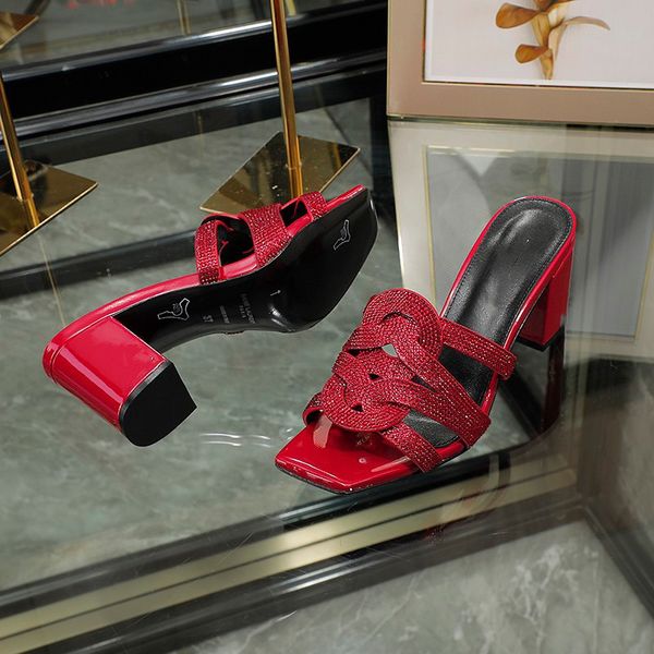 2021 size slides graffiti bone resin desert sand rubber slippers summer brown flat men women beach sandals foam runner 0601, Black
2021 size slides graffiti bone resin desert sand rubber slippers summer brown flat men women beach sandals foam runner 0601, Black