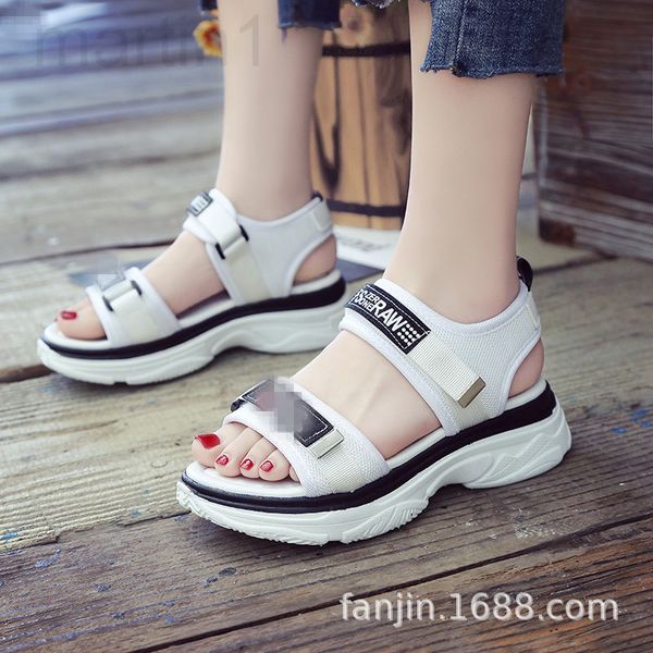 sandals designer sports sandals women's flat bottom korean version light soft comfortable student beach shoes 2021 new styleh2b4, Black
sandals designer sports sandals women's flat bottom korean version light soft comfortable student beach shoes 2021 new styleh2b4, Black