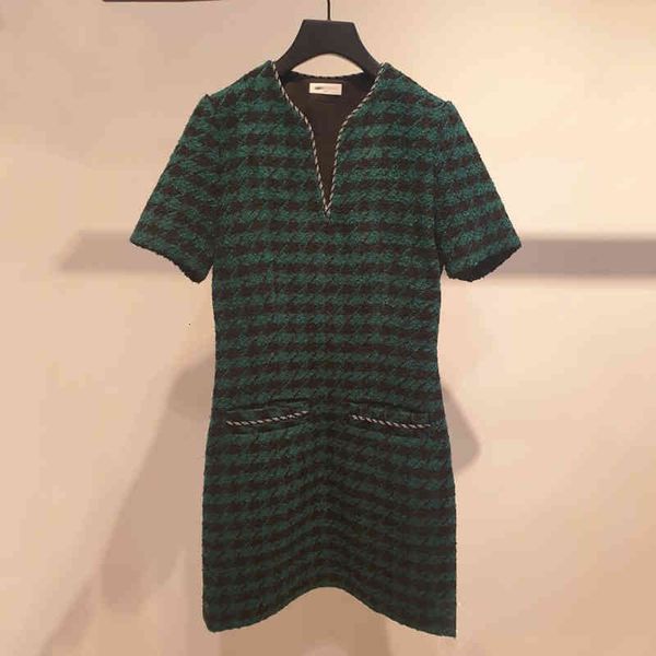 casual dresses s family french dress autumn and winter celebrity xiaoxiangfeng fashion contrast color v-neck waist wool sk, Black;gray
casual dresses s family french dress autumn and winter celebrity xiaoxiangfeng fashion contrast color v-neck waist wool sk, Black;gray