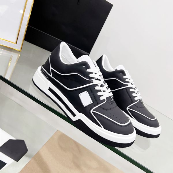2022 men designer sneakers skateboard shoes selling handsome low cut flat luxury casual shoe classic man outdoor sports comfort runner train
2022 men designer sneakers skateboard shoes selling handsome low cut flat luxury casual shoe classic man outdoor sports comfort runner train