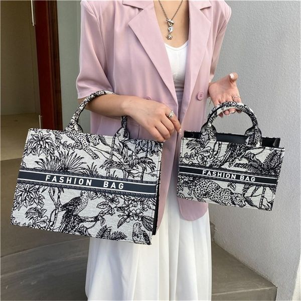 personalized women's new high-capacity foreign style single simple summer printed hand fashion 80% off purse sales
personalized women's new high-capacity foreign style single simple summer printed hand fashion 80% off purse sales