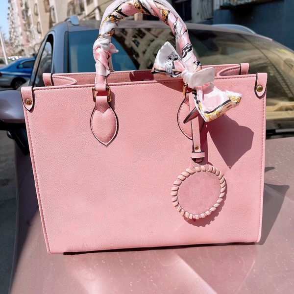 exclusive designer fashion leather embossing quality shopping bags wholesale handbag high-end
exclusive designer fashion leather embossing quality shopping bags wholesale handbag high-end