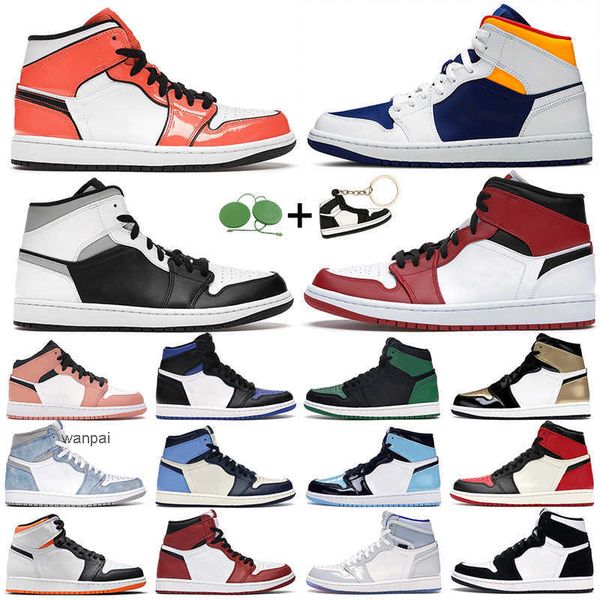 women men sports basketball shoes 1s mocha black white pink chicago obsidian university gold 1 outdoors comfortable running trainers
women men sports basketball shoes 1s mocha black white pink chicago obsidian university gold 1 outdoors comfortable running trainers
