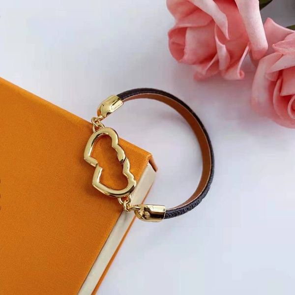 designer bracelet classic flower plaid leather rope gold silver buckle beads hand rope women, Golden;silver
designer bracelet classic flower plaid leather rope gold silver buckle beads hand rope women, Golden;silver