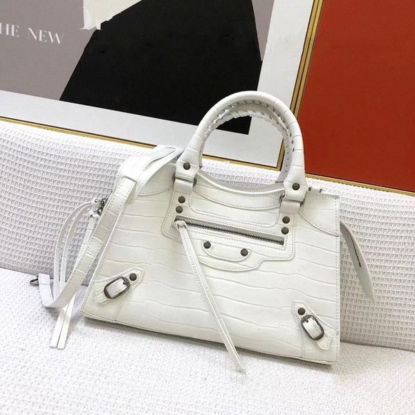 neo classic bag designer women handbags crossbody motorcycle bags crocodile pattern leather fashion trend ladies black handle purses 33cm o3
neo classic bag designer women handbags crossbody motorcycle bags crocodile pattern leather fashion trend ladies black handle purses 33cm o3