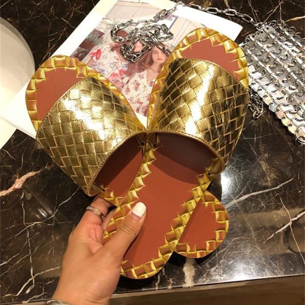 slippers in summer, the open toe simple sheepskin woven flat bottomed women's sandals are worn with uxmn, Black
slippers in summer, the open toe simple sheepskin woven flat bottomed women's sandals are worn with uxmn, Black