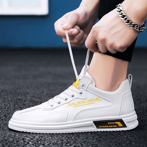 spring and summer men's casual shoes fashion korean version of the trend of white sneakers
spring and summer men's casual shoes fashion korean version of the trend of white sneakers