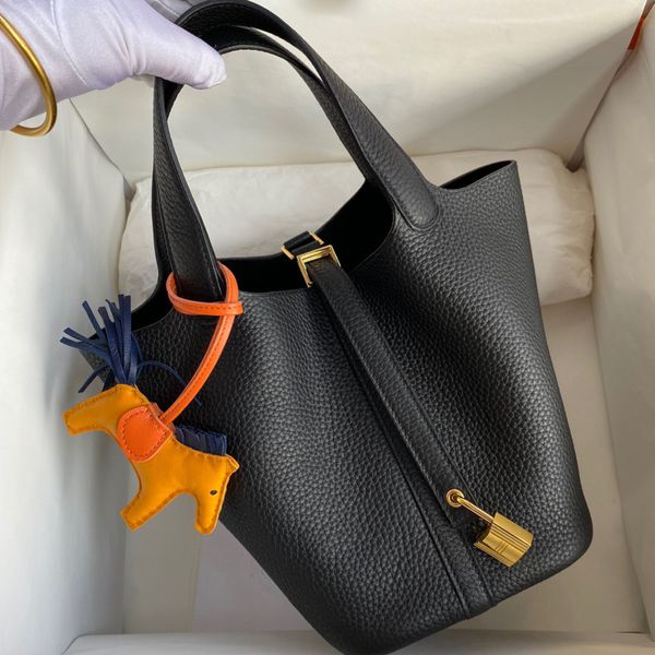 selling designer bags luxury brand h leather mini handbag handmade custom shoulder bag fashion open totebag classic keys shopping bags
selling designer bags luxury brand h leather mini handbag handmade custom shoulder bag fashion open totebag classic keys shopping bags