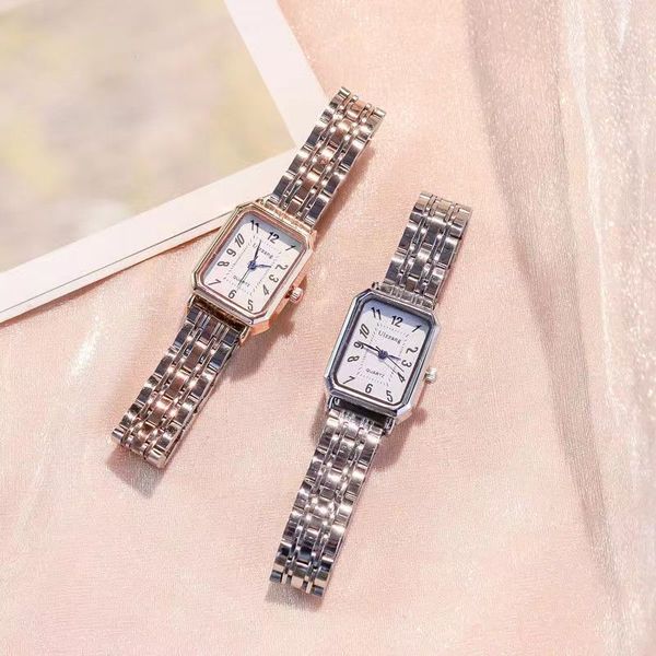luxury fashion style womens watchesretro small dial square steel band chain watch women's simple temperament student quartz orologio di, Slivery;golden
luxury fashion style womens watchesretro small dial square steel band chain watch women's simple temperament student quartz orologio di, Slivery;golden