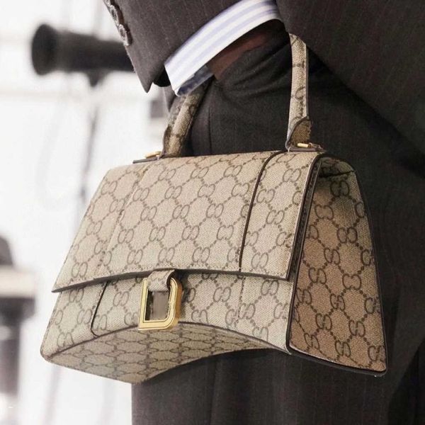 evening bags 2022 lady shopping shoulder bags fashion handbags women totes cross body half moon luxury genuine leather classic retro
evening bags 2022 lady shopping shoulder bags fashion handbags women totes cross body half moon luxury genuine leather classic retro