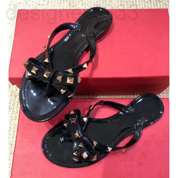 designer slippers nude black summer jelly color women flip flops flat sandals bow rivet fashion pvc crystal beach shoes with box 35-41 silve
designer slippers nude black summer jelly color women flip flops flat sandals bow rivet fashion pvc crystal beach shoes with box 35-41 silve