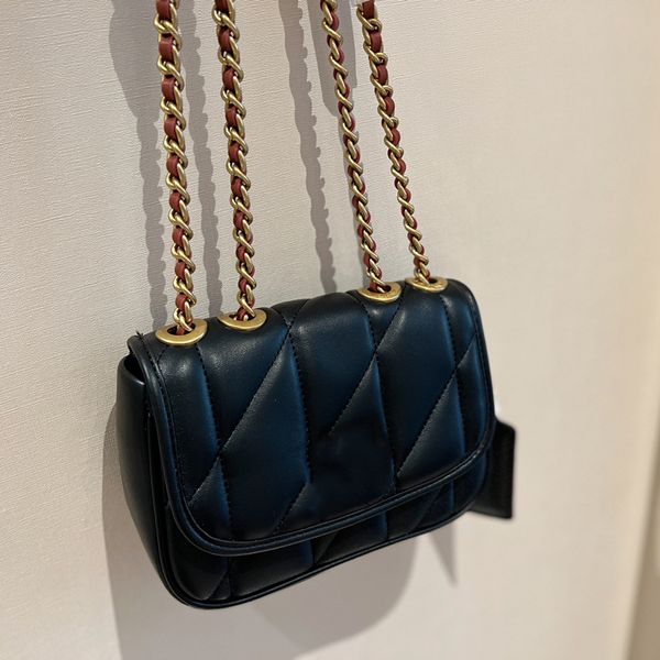 women bags pearl white lady bags leather chain shoulderbag large capacity totes woman handbag bookbag genuine casual
women bags pearl white lady bags leather chain shoulderbag large capacity totes woman handbag bookbag genuine casual