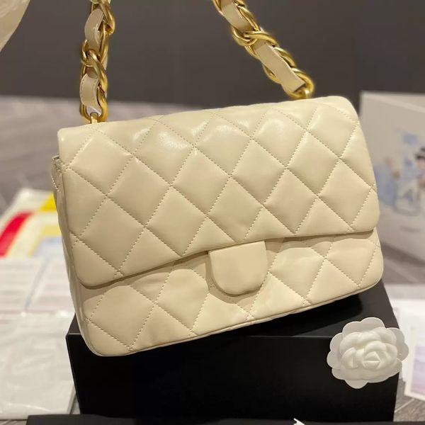 22ss womens chunky chain flap designer bag vintage calfskin classic quilted plaid gold hardware totes bags french luxury large capacity unde
22ss womens chunky chain flap designer bag vintage calfskin classic quilted plaid gold hardware totes bags french luxury large capacity unde