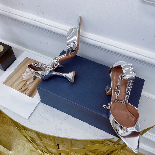 women designer luxry new high-heeled sandal genuine patent leather temperament simple full of fashion sense., Black
women designer luxry new high-heeled sandal genuine patent leather temperament simple full of fashion sense., Black