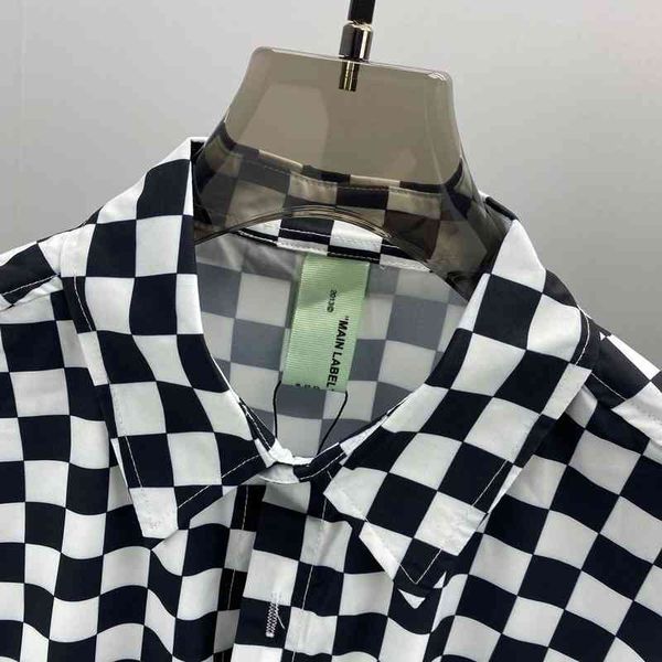 men's and women's trendy br t-shirt spring summer new off plaid short sleeve shirt lapel cardigan fashion br same style, White;black
men's and women's trendy br t-shirt spring summer new off plaid short sleeve shirt lapel cardigan fashion br same style, White;black