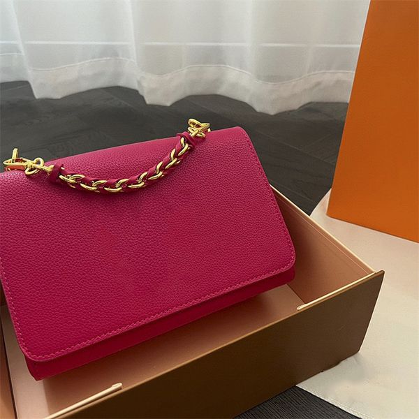 designer twist shoulder bags women genuine leather classic pochette felicie handbag flap chain crossbody lady tote louiseitys viutonitys pur
designer twist shoulder bags women genuine leather classic pochette felicie handbag flap chain crossbody lady tote louiseitys viutonitys pur