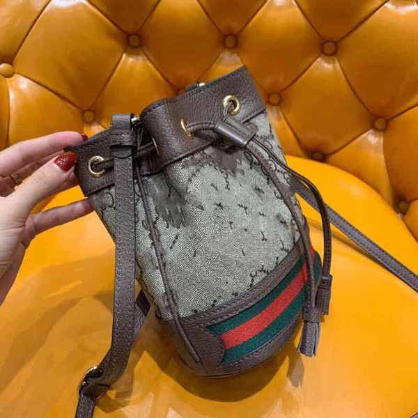 factory direct sale women's 2022 new cowhide mini drawstring bucket fashionable temperament versatile popular casual retro shoulder des
factory direct sale women's 2022 new cowhide mini drawstring bucket fashionable temperament versatile popular casual retro shoulder des
