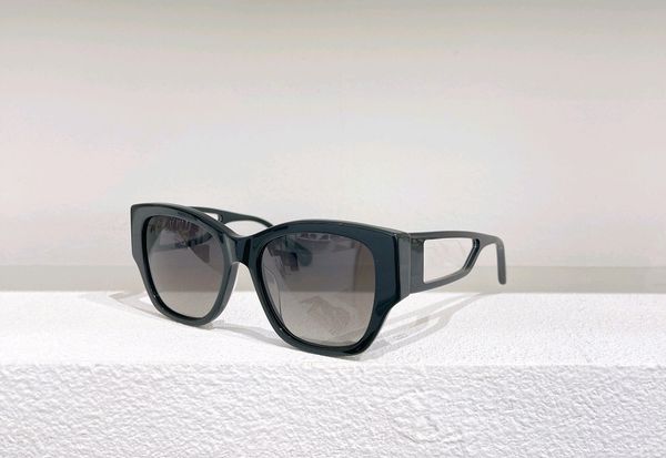 square sunglasses black grey shaded for women shades sonnenbrille gafa de sol uv400 protection eyewear with case, White;black
square sunglasses black grey shaded for women shades sonnenbrille gafa de sol uv400 protection eyewear with case, White;black