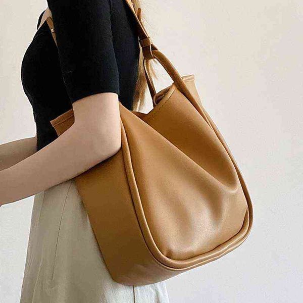 luxury new vegetable basket bucket bag ladies versatile soft leather one shoulder underarm bag large capacity y220411
luxury new vegetable basket bucket bag ladies versatile soft leather one shoulder underarm bag large capacity y220411