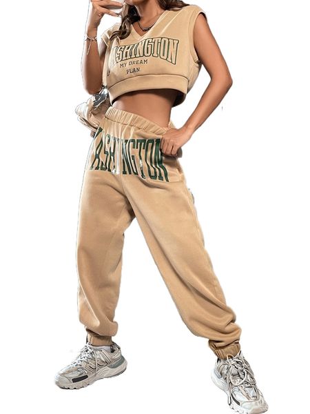 letter graphic crop tank & sweatpants x3xy#, White