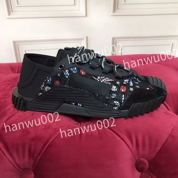 the new pre-fall boots daddy shoes for men and women are platform height trainers white black grey size35-41
the new pre-fall boots daddy shoes for men and women are platform height trainers white black grey size35-41