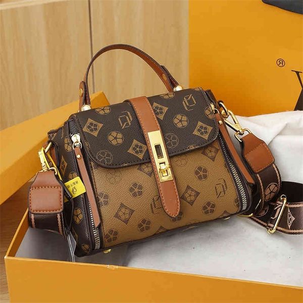 wholesale store 75% off classic old flower exquisite shoulder bag versatile autumn and winter leisure fashion texture
wholesale store 75% off classic old flower exquisite shoulder bag versatile autumn and winter leisure fashion texture