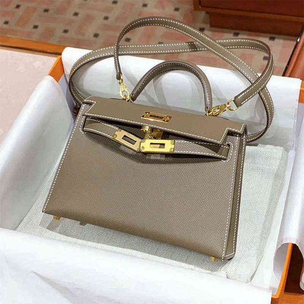 women's bags herme kellybag shirley leather second generation mini bag single shoulder messenger handbag have logo
women's bags herme kellybag shirley leather second generation mini bag single shoulder messenger handbag have logo