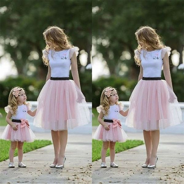 focusnorm summer fashion family 2pcs clothes set women girl kids lace tutu skirt family momgirl matching clothes 220531, Blue
focusnorm summer fashion family 2pcs clothes set women girl kids lace tutu skirt family momgirl matching clothes 220531, Blue