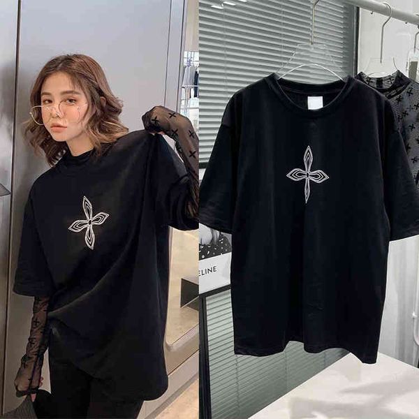 high-quality women's clothing independent designer brand smfk cross tee print short sleeve loose cotton black basic t-shirt 2022 summer, White
high-quality women's clothing independent designer brand smfk cross tee print short sleeve loose cotton black basic t-shirt 2022 summer, White