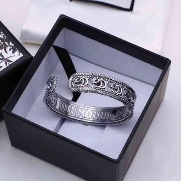 2023 designer new fashion jewelry 925 double stripe three-dimensional king snake open gear edging fashion men's bracelet, Black
2023 designer new fashion jewelry 925 double stripe three-dimensional king snake open gear edging fashion men's bracelet, Black