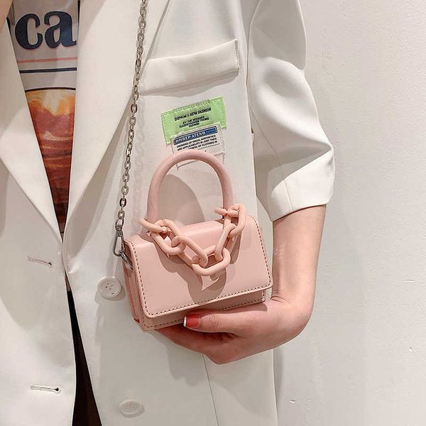 this year, the 2022 new bag is popular. the women's korean version is fashionable. a small square bag with one shoulder portable messen
this year, the 2022 new bag is popular. the women's korean version is fashionable. a small square bag with one shoulder portable messen