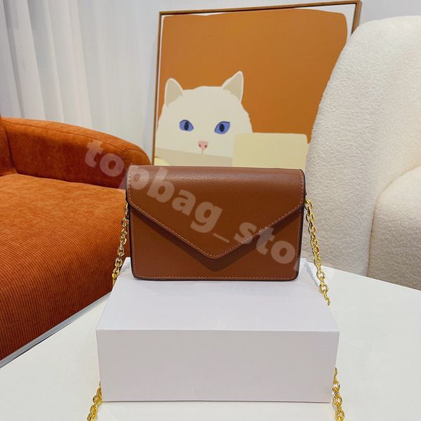 2022 new oblique cross bag womens shoulder handbag pink chain bag fashion retro gold buckle envelope packet
2022 new oblique cross bag womens shoulder handbag pink chain bag fashion retro gold buckle envelope packet