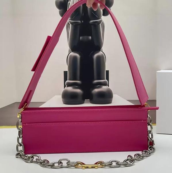 thick chain shoulder bag designer ladies purse luxury tote underarm bag retro handbag crossbody bags large-capacity versatile wallet evening
thick chain shoulder bag designer ladies purse luxury tote underarm bag retro handbag crossbody bags large-capacity versatile wallet evening