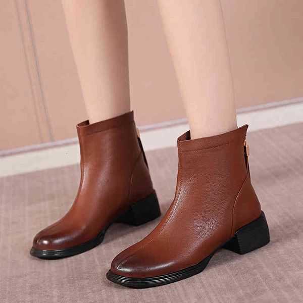 slippers leather brown square toe short boots women's spring and autumn single versatile thick heel british large 43 j211, Black
slippers leather brown square toe short boots women's spring and autumn single versatile thick heel british large 43 j211, Black