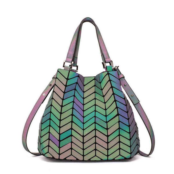 luminous reflective bao bag geometric tote folding shoulder bags for women plain handbags sac a main female bolsas 220528
luminous reflective bao bag geometric tote folding shoulder bags for women plain handbags sac a main female bolsas 220528