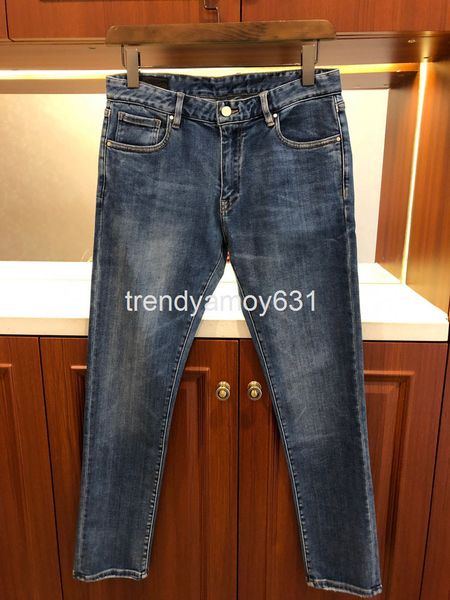 men's jeans spring and autumn essential single leg men's jeans guest wash pants, Blue
men's jeans spring and autumn essential single leg men's jeans guest wash pants, Blue