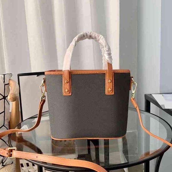 shopping bag women's designer shoulder bags luxury brand fashion simple real leather mobile phone tote 211220
shopping bag women's designer shoulder bags luxury brand fashion simple real leather mobile phone tote 211220
