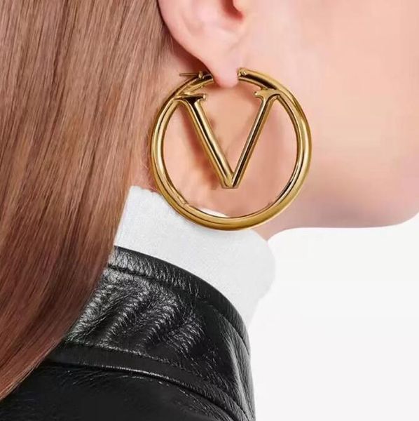 u1 luxury big gold hoop earrings for lady women orrous girls ear studs set designer jewelry earring valentine's day gift engagement for, Golden;silver
u1 luxury big gold hoop earrings for lady women orrous girls ear studs set designer jewelry earring valentine's day gift engagement for, Golden;silver