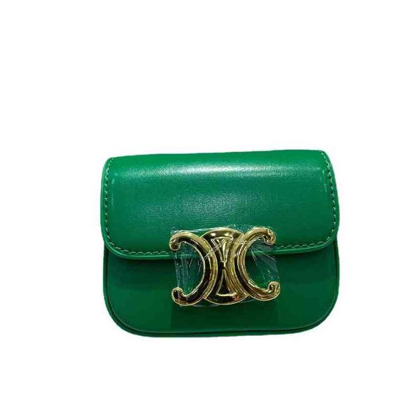 luxury women's shoulder s designer letter gold button mini small pu leather crossbody bag female purses
luxury women's shoulder s designer letter gold button mini small pu leather crossbody bag female purses