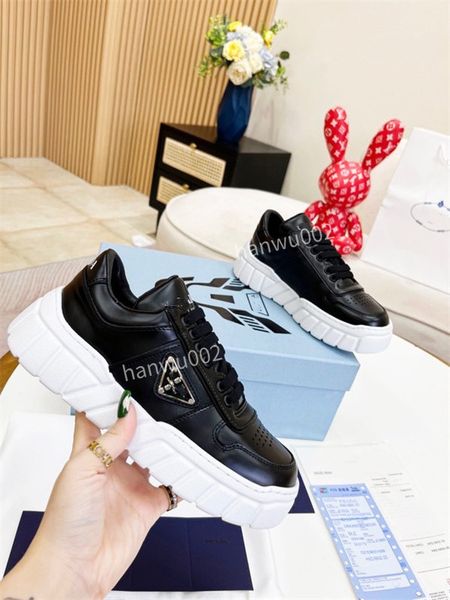 canvas running casual shoes designer sneakers men's trainer brown black stripe lace up men's sneaker outdoors size35-46
canvas running casual shoes designer sneakers men's trainer brown black stripe lace up men's sneaker outdoors size35-46