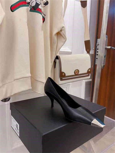 sandals park caiying rose's same black patent leather high heels spring and autumn metal square head thin heel women's shoes 827j
sandals park caiying rose's same black patent leather high heels spring and autumn metal square head thin heel women's shoes 827j