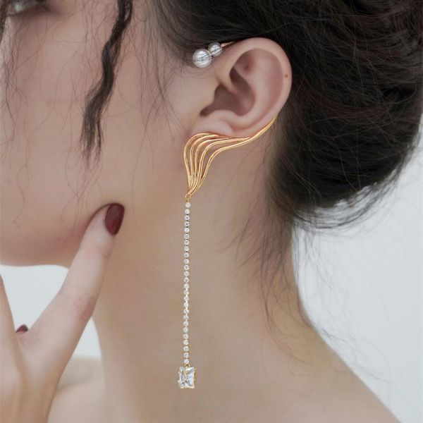 clip-on & screw back korean minimalist earrings no piercings hanging pearl zircon eco brass for women 18k gold filled fashion jewelry wholes, Silver
clip-on & screw back korean minimalist earrings no piercings hanging pearl zircon eco brass for women 18k gold filled fashion jewelry wholes, Silver