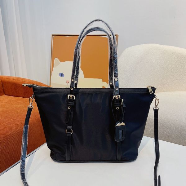 new designer tote bag handbags shopping bag 3a nylon women's handbag large capacity handle ladies cross body letter inside shoulder bag
new designer tote bag handbags shopping bag 3a nylon women's handbag large capacity handle ladies cross body letter inside shoulder bag