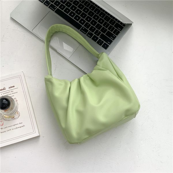 designer bags shoulder underarm bags with pleated and solid color sewing 18cm
designer bags shoulder underarm bags with pleated and solid color sewing 18cm
