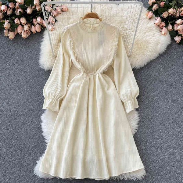 casual dresses celebrity temperament ruffle stand collar long sleeve chiffon dress women's style in early spring with a slim waist and, Black;gray
casual dresses celebrity temperament ruffle stand collar long sleeve chiffon dress women's style in early spring with a slim waist and, Black;gray