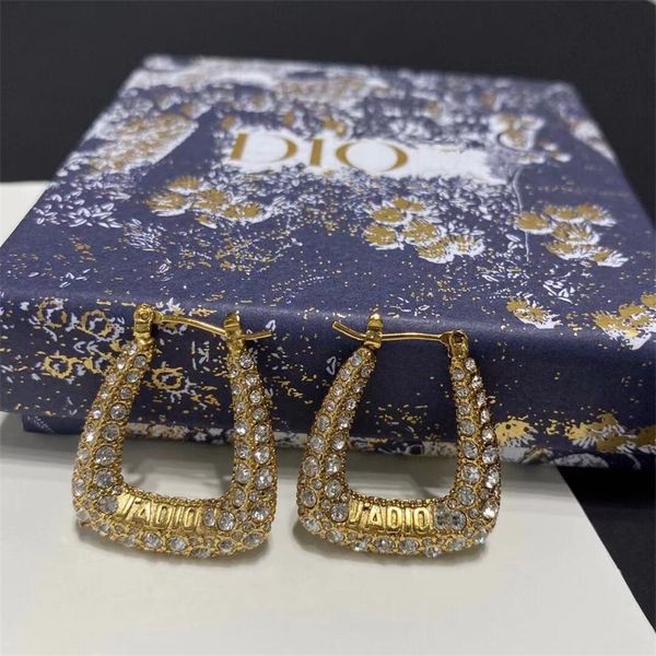 jewelry store 70% off french geometric letter pearl female versatile brass inlaid rhinestone earrings, Golden
jewelry store 70% off french geometric letter pearl female versatile brass inlaid rhinestone earrings, Golden