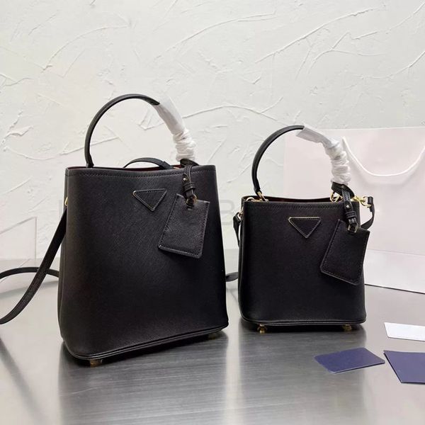 designer bags luxury fashion shoulder woman classic edition lady handbag high capacity travel shopping
designer bags luxury fashion shoulder woman classic edition lady handbag high capacity travel shopping